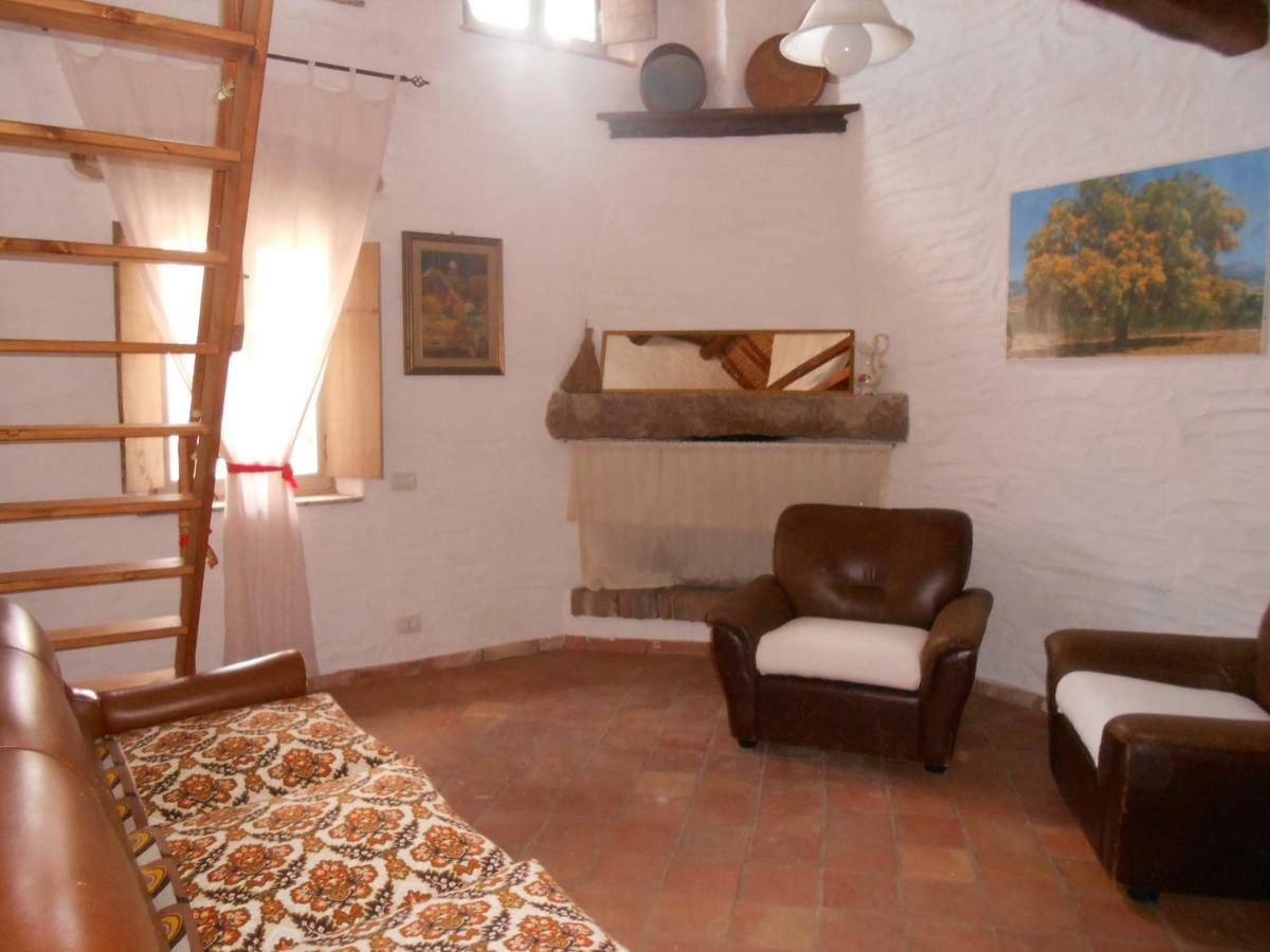 Domus Antiga Appartamenti San Giovanni Suèrgiu Zewnętrze zdjęcie
